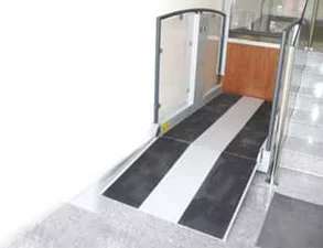 normativa plataforma elevadora vertical